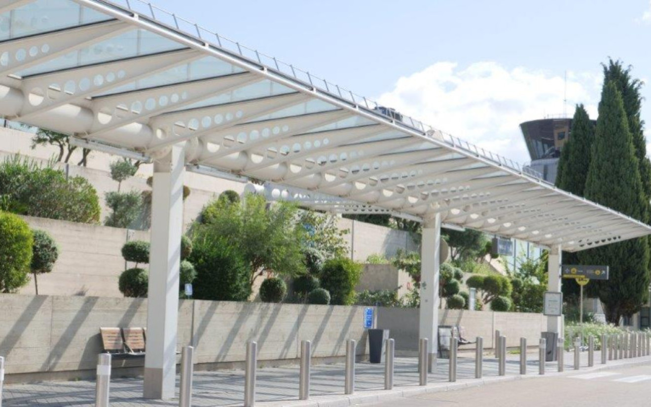 Entrée aérogare Aéroport de Montpellier