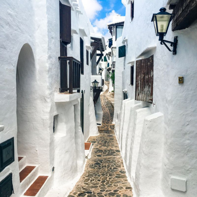 Village blanc au coeur de l'île de Minorque
